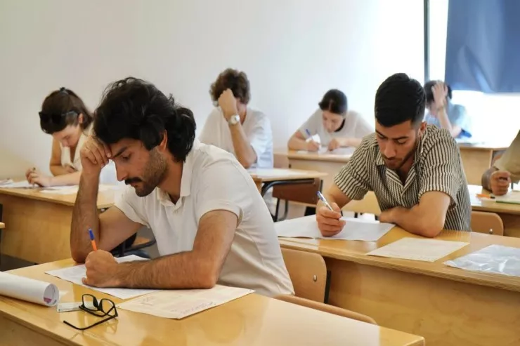 Bu gün rezidenturaya qəbul imtahanının  birinci mərhələsi olacaq
