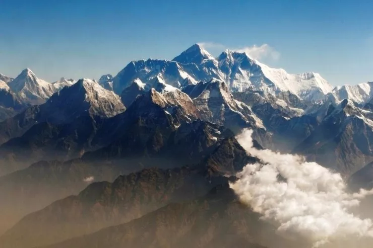 Dərsliklərdə yalan yazılıb:  Everest dünyanın ən hündür dağı  deyil