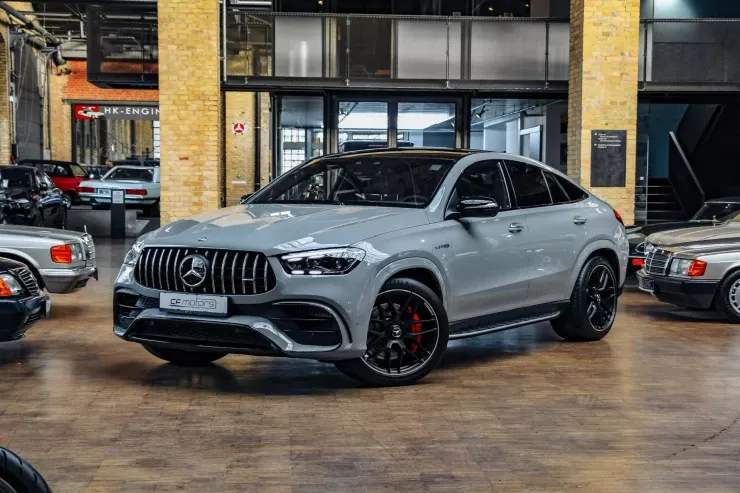 “Mercedes-Benz” Berlindəki bütün salonlarını  satdı