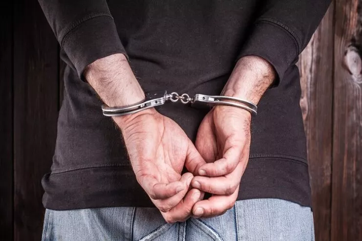 Arvadını və qızını  öldürdü, oğlunu götürüb xaricə   qaçdı - Türkiyədə DƏHŞƏT 