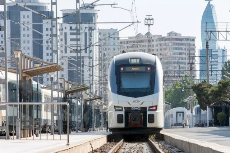 Bakı-Tbilisi qatar  reysləri bu tarixdən bərpa olunur