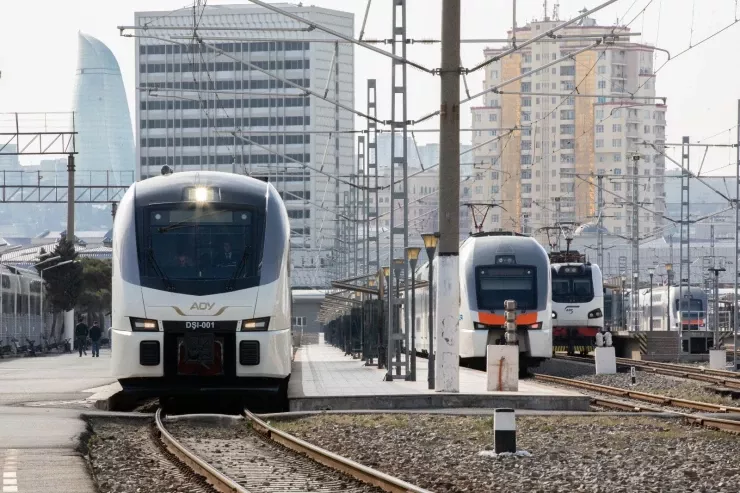 Bakı-Tbilisi qatarında lüks vaqonlara bilet 180 AZN  - CƏDVƏL