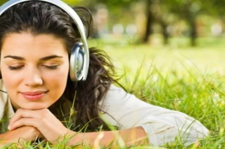 36 dəqiqəlik  musiqi terapiyası:  Səs dalğaları beyini stressdən   necə təmizləyir?