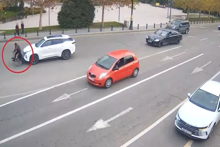 Bakıda "cip" velosipedçini əzdi - HADİSƏ ANI 