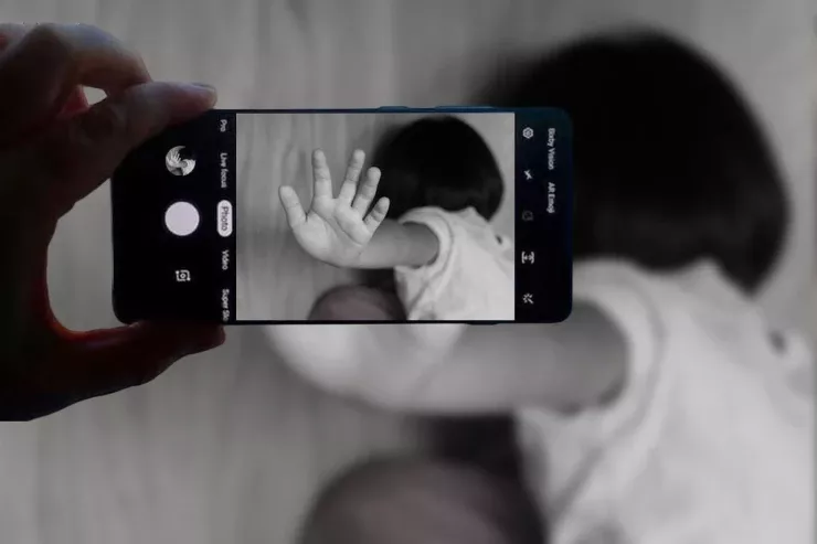 "Tiktok"da 11 yaşlı uşağın əxlaqsız görüntüləri  yayıldı, anası  saxlanıldı