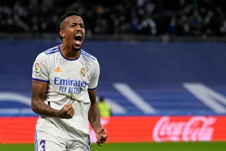 “Real”ın futbolçusunun  evindən   350 minlik  oğurluq 
