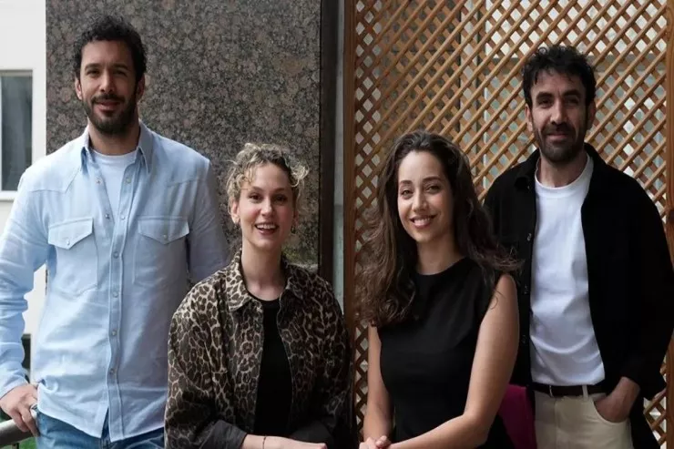 Barış Arduç, Farah Zeynep Abdullah və Tuba Büyüküstün eyni filmdə 
