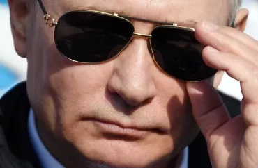 Prezident səviyyəli  hədiyyələr  - Putinə  ad günündə  nə hədiyyə ediblər?