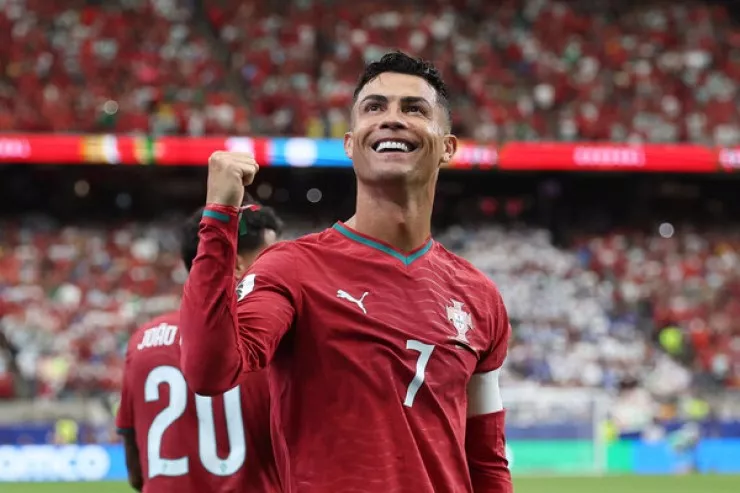 Ronaldo milli komandadan uzaqlaşdırıldı   - CƏZA