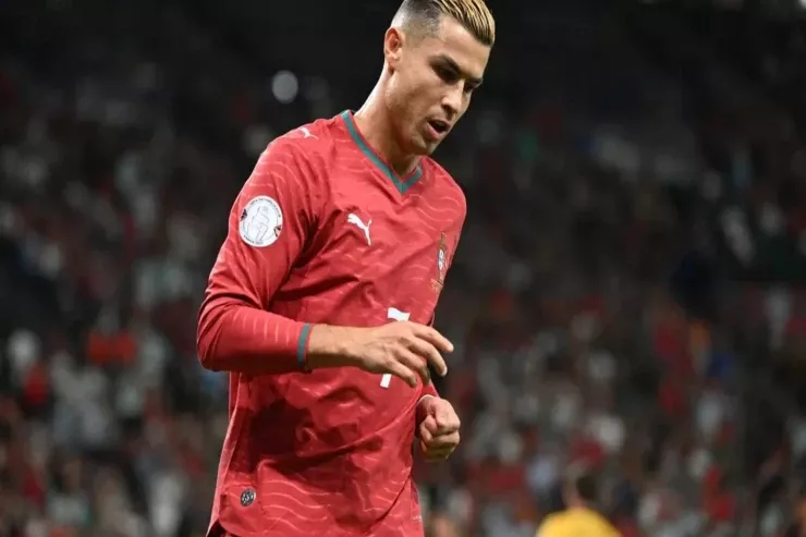 Ronaldo  birinci   deyil - Milli komandalardan  səs-küylə gedən   oyunçular