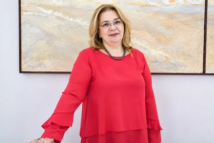Azərbaycan Dövlət Mədəniyyət və İncəsənət Universitetinin rektoru, Əməkdar incəsənət xadimi, professor Ceyran Mahmudova