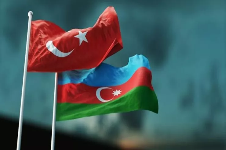Əmr vermək haqqı  olmayan qardaşlıq: Türkiyə təriqətləri və Azərbaycanın dünyəvi seçimi