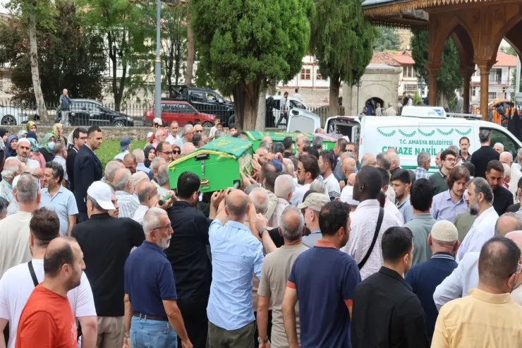 Taleyin  qəribəliiyi:   Ana və oğul  bir-birinin ardınca   infarktdan öldülər