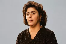 Atasına görə  məktəbdən çıxarılan,   qızının qollarında can verən  müğənni 