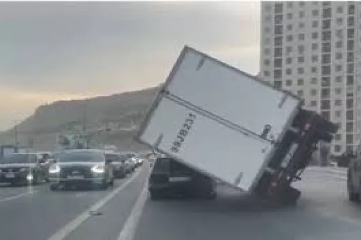 Güclü külək bu maşınları aşıra bilər - XƏBƏRDARLIQ 