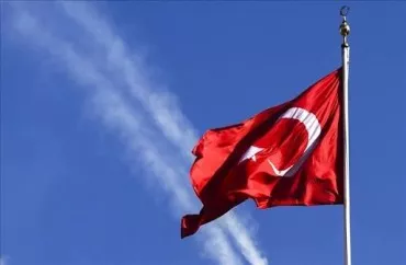 Türkiyə bayrağının Azərbaycanda  endirilməsinə cəhd  iddiaları dezinformasiyadır -  RƏSMİ 