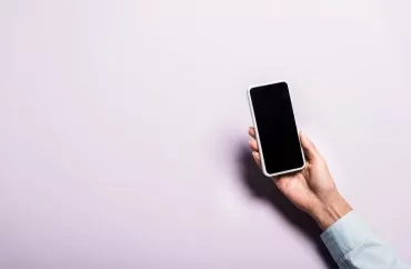 Evdən çıxanda telefonun bu funksiyalarını söndürün 