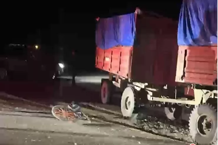 Neftçalada traktor musiqiyə qulaq asan velosipedçini vurub öldürdü - YENİLƏNİB 