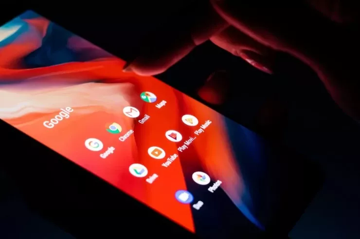 Google telefon nömrənizi  xəbəriniz olmadan   istifadə edir: necə  deaktiv etmək   olar
