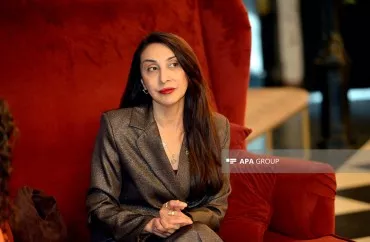 “Məni döyəcəkləri roldan imtina etdim” - Hüsniyyə Mürvətova ilə MÜSAHİBƏ