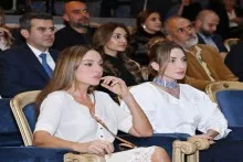 Mehriban Əliyeva  "Qağayı" tamaşasının təqdimatında iştirak etdi