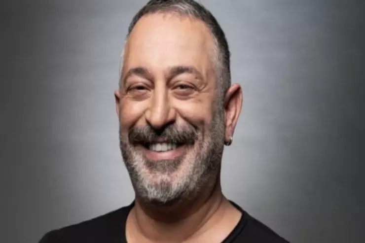 Cem Yılmazdan xəbər var: "Sağ olun, dostlar, yaxşıyam" 