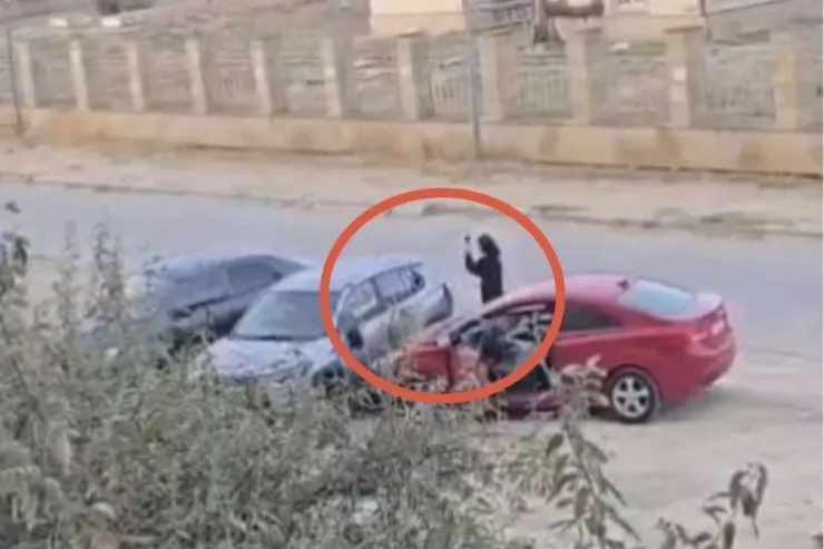 Bakıda qısqanc qadın ərindən belə qisas aldı - VİDEO 