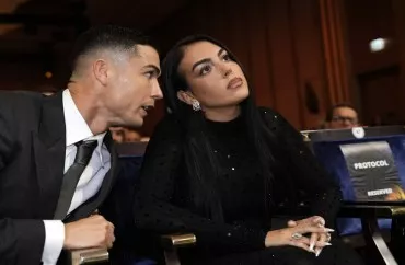 Ronaldonun xanımı festivala 170 minlik çanta ilə gəldi
