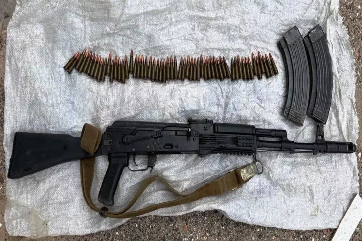 Bakıda məhkumun gizlətdiyi  avtomat tapıldı
