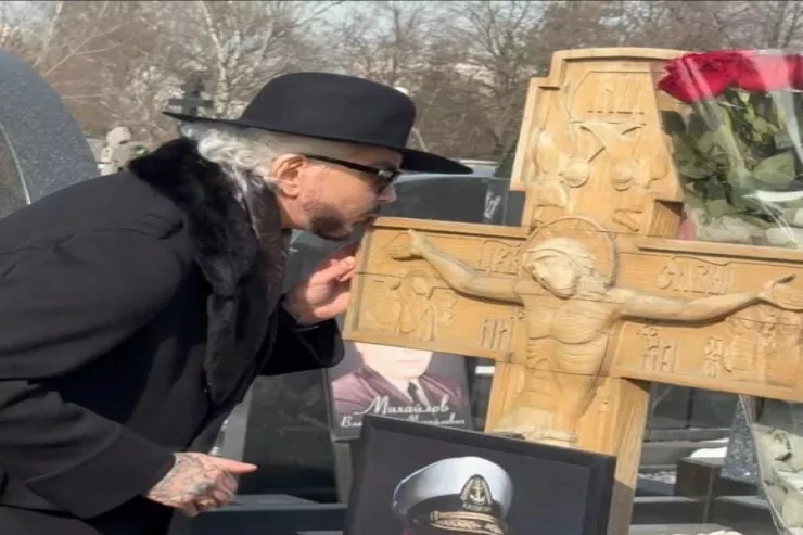 Kirkorov anasının külünü  Bolqarıstandan Rusiyaya gətirdi