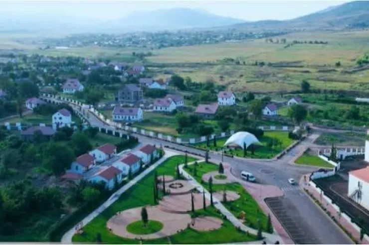 Xocalıda yeni evlərin kombilərini  sökən TUTULDU