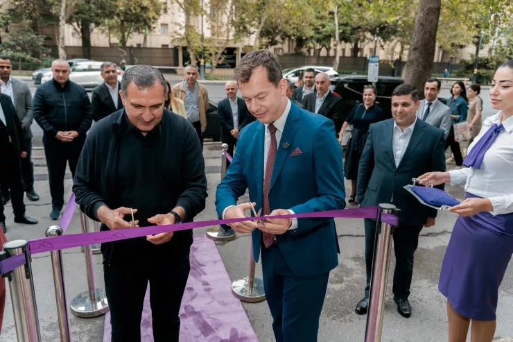 "Azercell" ilk yeni nəsil diler mağazasını istifadəyə verir