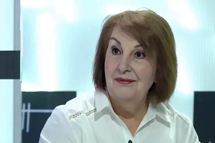 Ofeliya Sənani