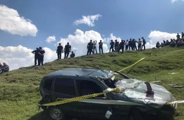 Göygöldə maşın aşdı, 3 nəfər yaralandı