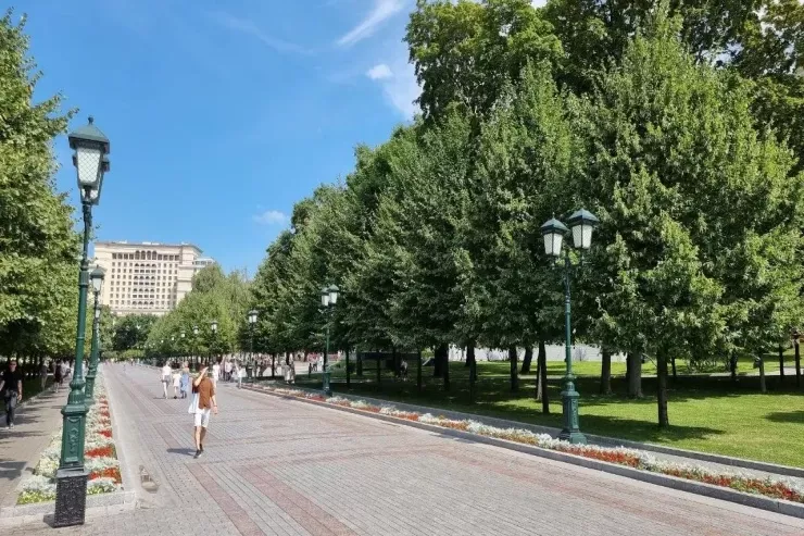 Dünyanın  ən uzun   küçəsi: uzunluğu nə qədərdir,  harada yerləşir? 