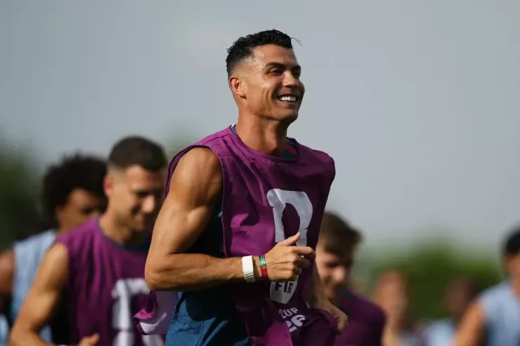 Ronaldo Portuqaliya milli komandasından  nə vaxt ayrılacağını  AÇIQLADI