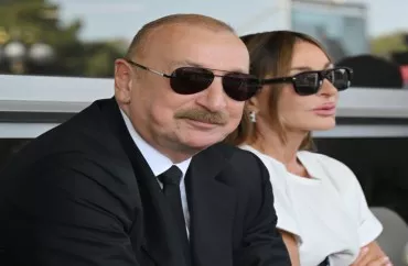 Prezident ailəsi ilə "Formula 1" yarışını izlədi - FOTOLENT - YENİLƏNİB