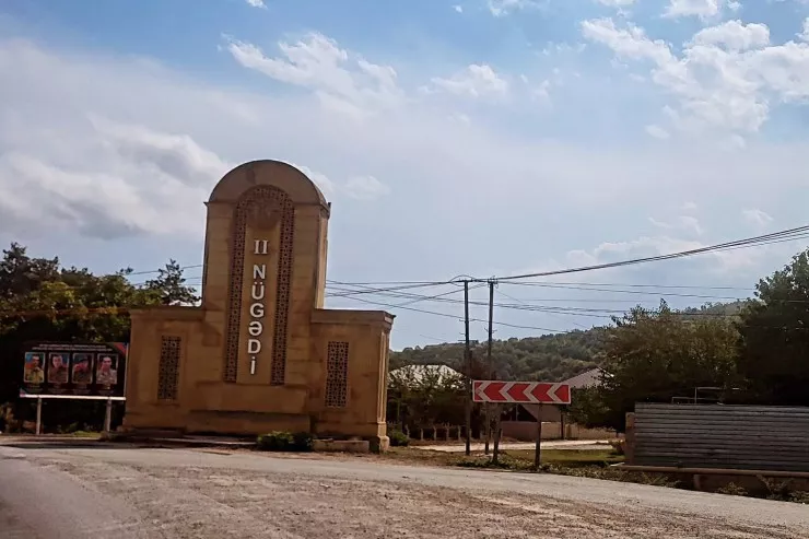 Qaranlıq yol, qorxu içində məktəblilər…  – Qubanın İkinci Nügədi kəndinin işıq problemi - VİDEO 