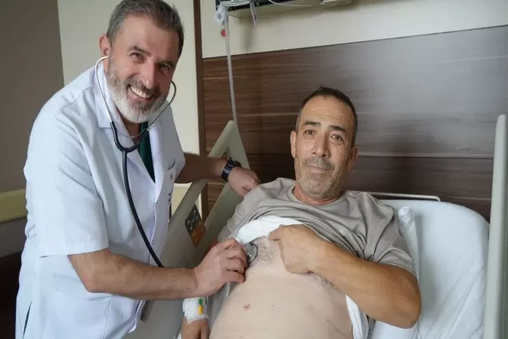 Bütün orqanları  əks tərəfdə  yerləşirmiş - Əməliyyata girən kişi hamını şoka saldı  