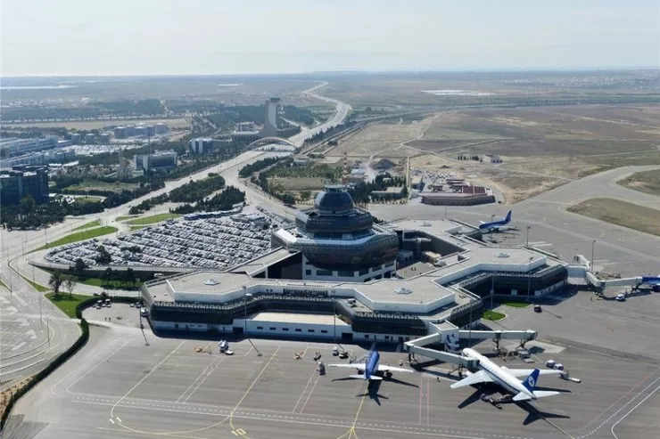 Bakı aeroportunda ƏMƏLİYYAT:  əcnəbi 4 milyonluq brilyantla   TUTULDU