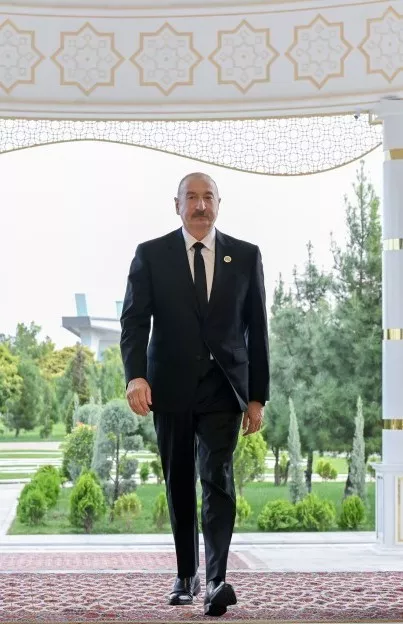 İlham Əliyev “Avaza” Kompleksində